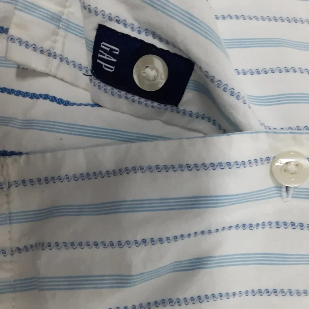 Gap Kids Boys Short Sleeve Button Up Shirt | Stiped | White/Blue | Size Large 10